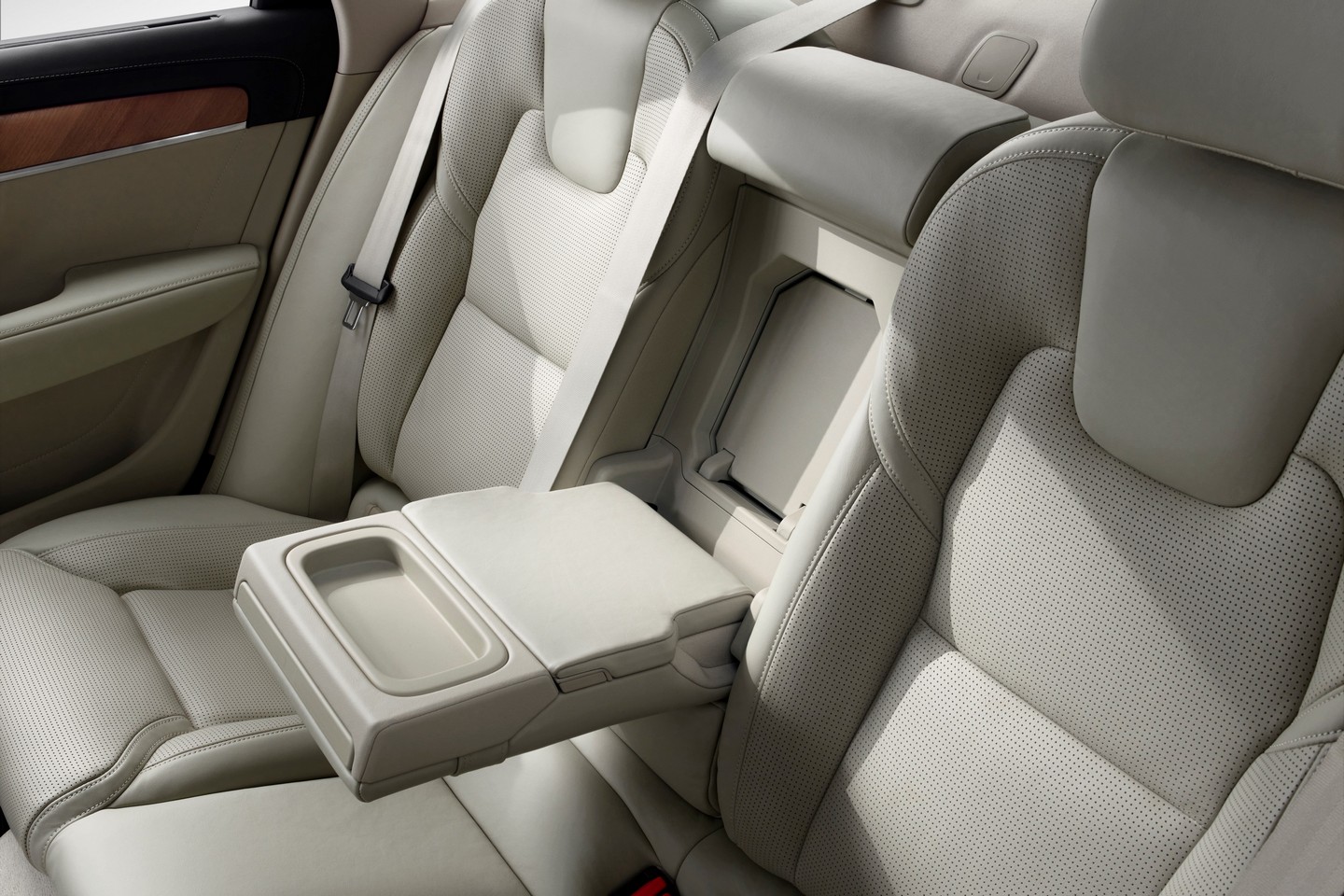 Volvo S90 2016